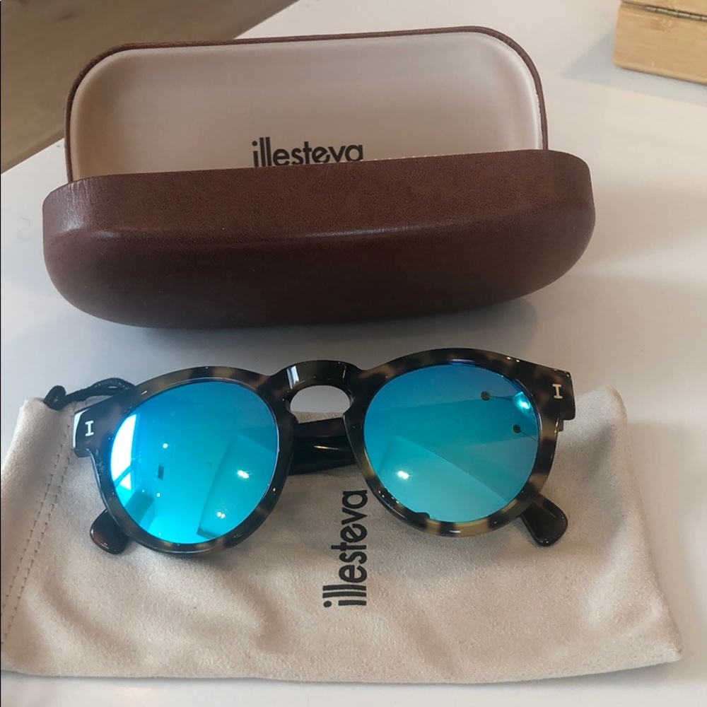 illesteva Leonard sunglasses brand new
